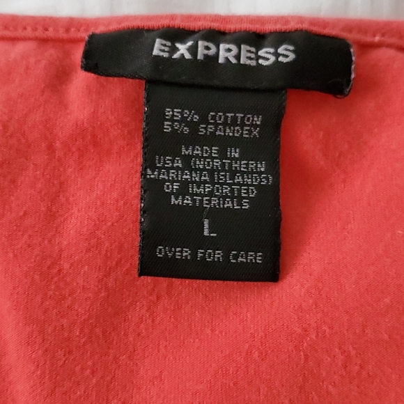 Express Form fitted Tee - Picture 2 of 2